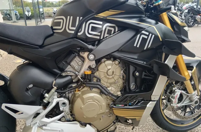 DUCATI 1103  V4 S. Garantie 12 mois V4S