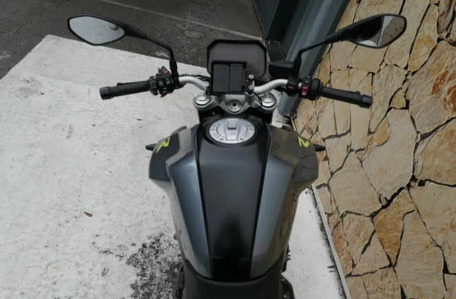 BMW 900 R A2 Finition Pro + Options ( F900R / F900 R / F 900R )