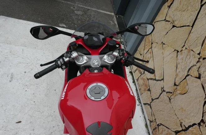 DUCATI 950
