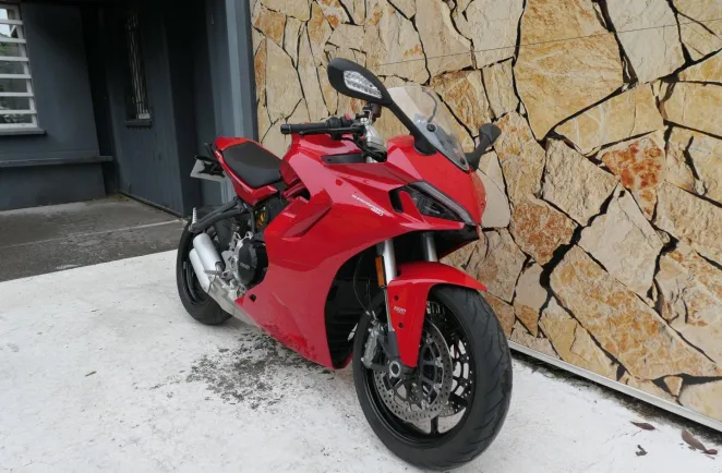 DUCATI 950