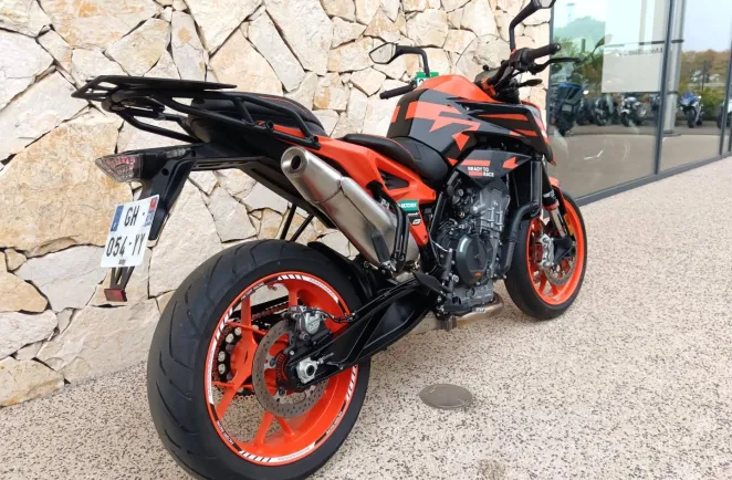 KTM 890 GP + options