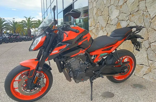 KTM 890 GP + options