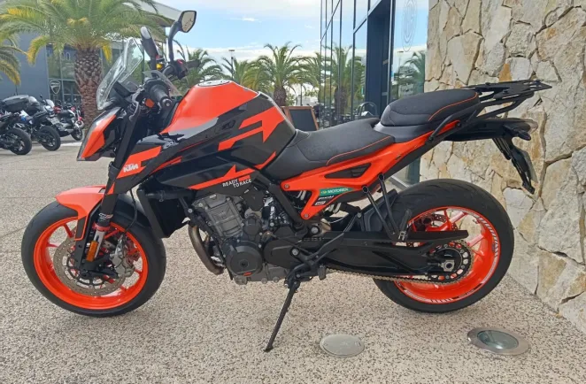 KTM 890 GP + options