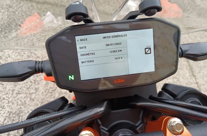 KTM 890 GP + options