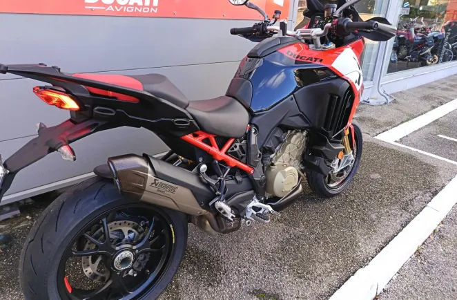 DUCATI V4S Pikes Peak 1ERE MAIN GTIE 12 MOIS