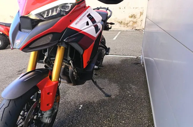 DUCATI V4S Pikes Peak 1ERE MAIN GTIE 12 MOIS