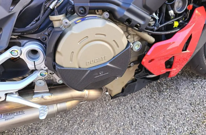 DUCATI V4 S 1ERE MAIN GTIE 29/05/2027 9500€ ACCESSOIRES
