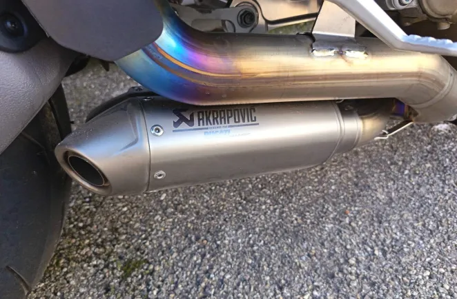 DUCATI V4 S 1ERE MAIN GTIE 29/05/2027 9500€ ACCESSOIRES