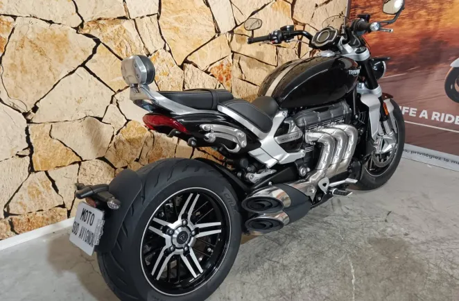 TRIUMPH Rocket III 2500 GT