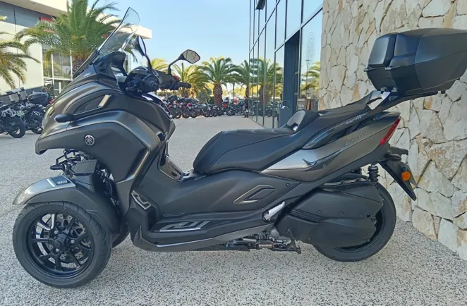 YAMAHA 300 ABS 2023 + option top case
