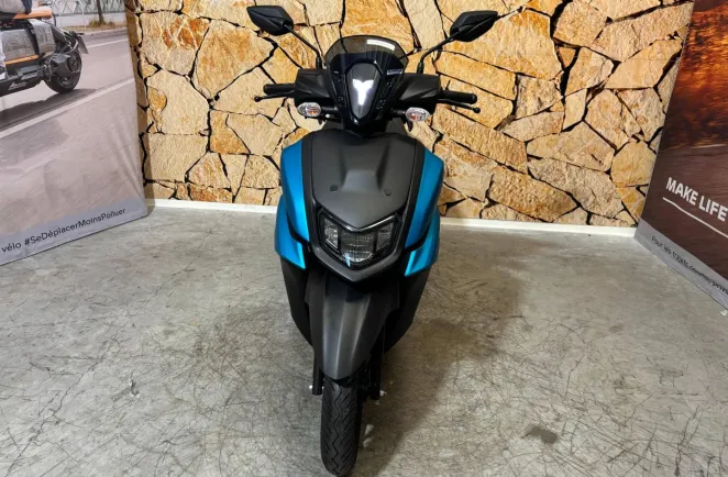 YAMAHA RayZR 125