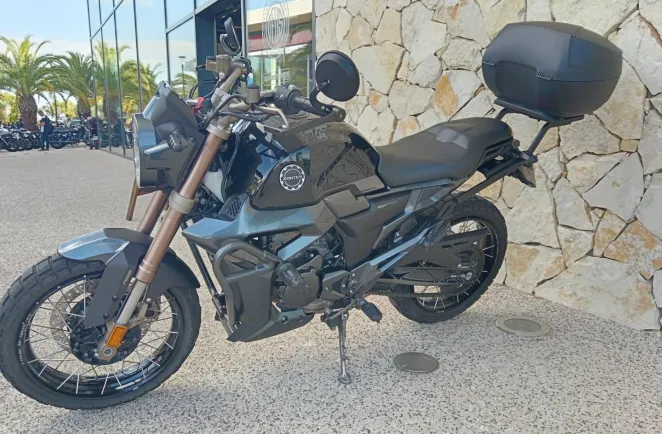ZONTES 125 scrambler X + options
