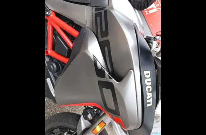 DUCATI 1260 S GRAN TOUR 1ERE MAIN ENT OK GTIE 1AN