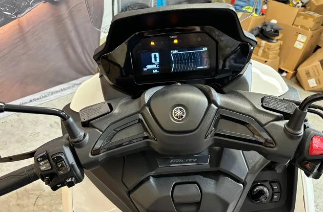 YAMAHA Tricity 300 Standard