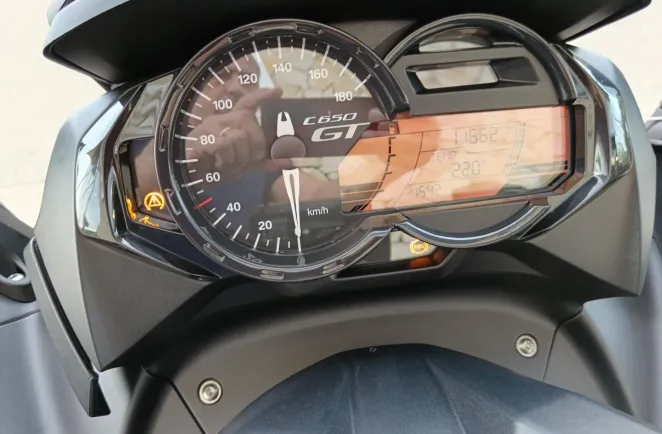 BMW 650 GT version 719 + option c650 gt