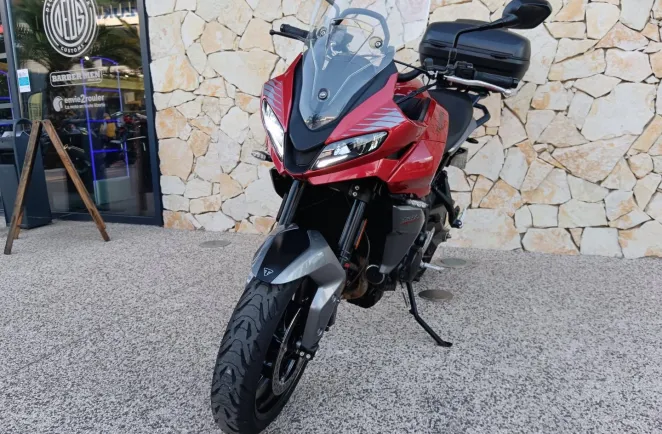 TRIUMPH Sport 660 80CV + TOP CASE