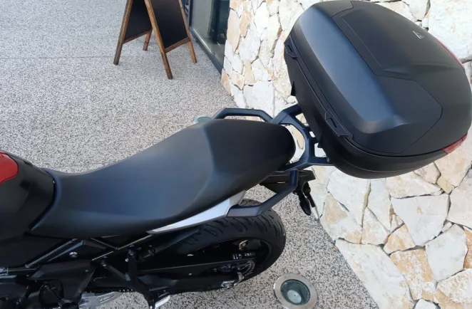 TRIUMPH Sport 660 80CV + TOP CASE