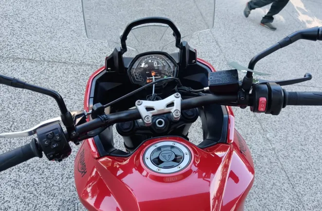 TRIUMPH Sport 660 80CV + TOP CASE