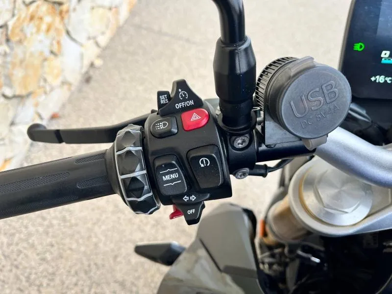 BMW 900 R VERSION A2