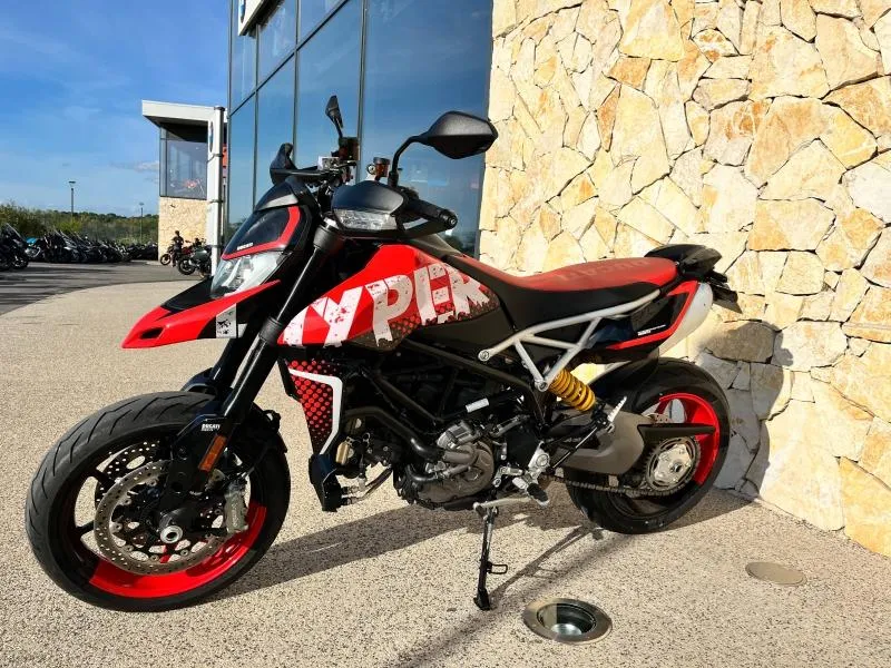 DUCATI Hypermotard 950