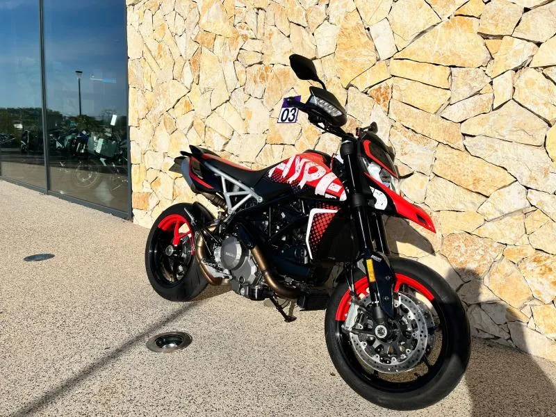 DUCATI Hypermotard 950