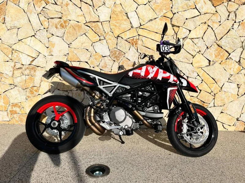 DUCATI Hypermotard 950