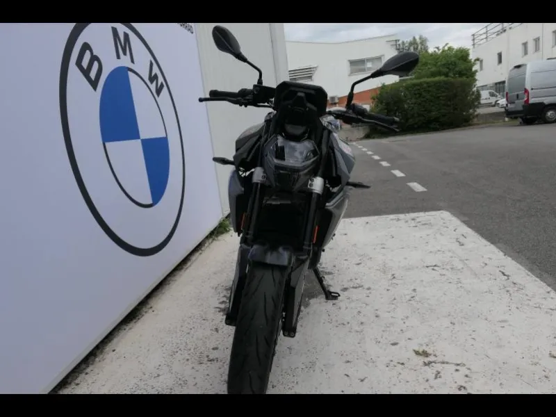 BMW 900 R A2 + Shifter