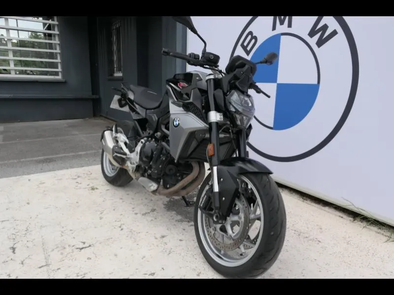 BMW 900 R A2 + Shifter
