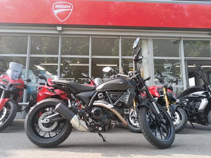 DUCATI Scrambler 800 Icon Dark