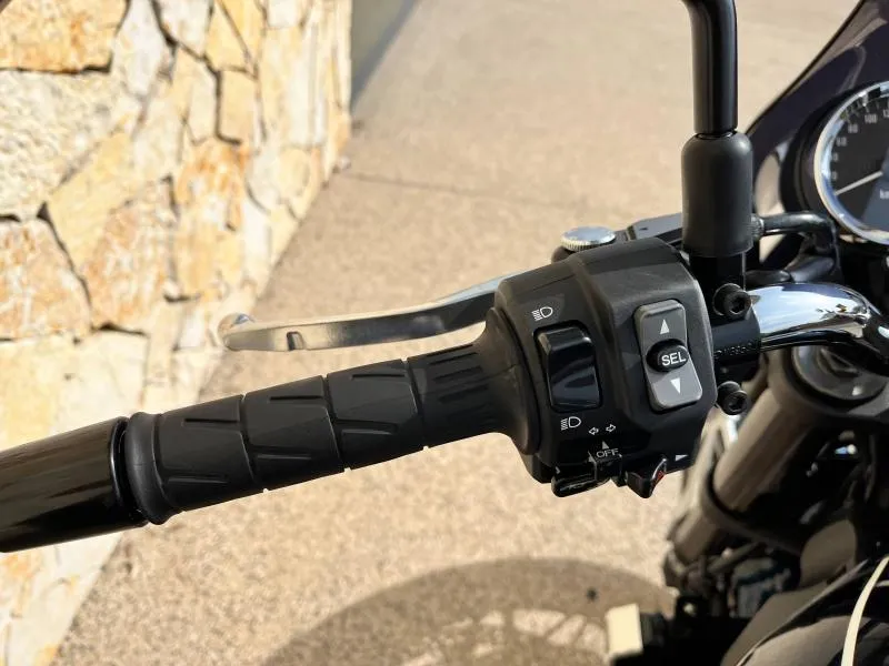 KAWASAKI 900 RS  2024