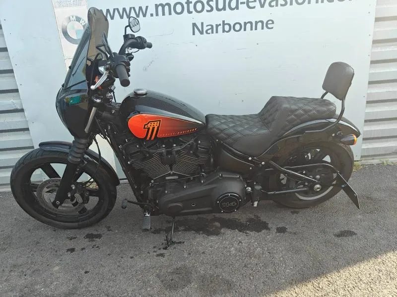 HARLEY-DAVIDSON Custom 1868 Couleur 2022