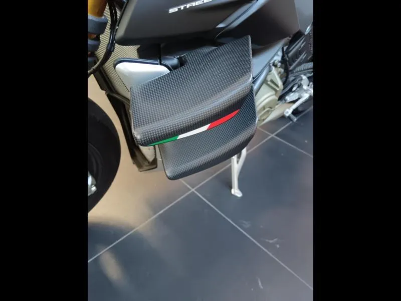 DUCATI 1103 Streetfighter V4 SP2