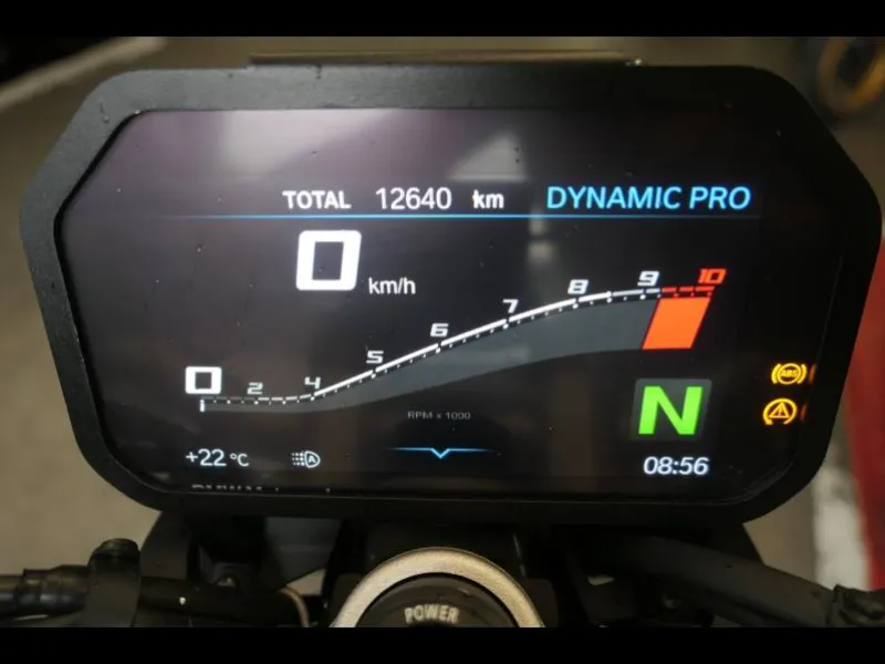 BMW 900 R 105ch Style Sport Finition Pro