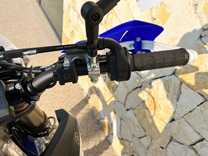 YAMAHA 250 F  ( WR250F )