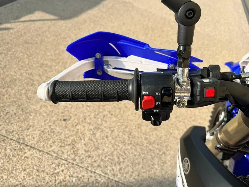YAMAHA 250 F  ( WR250F )
