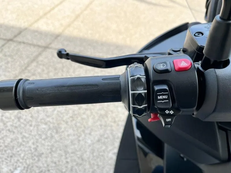 BMW 400 GT Euro 5 + top case