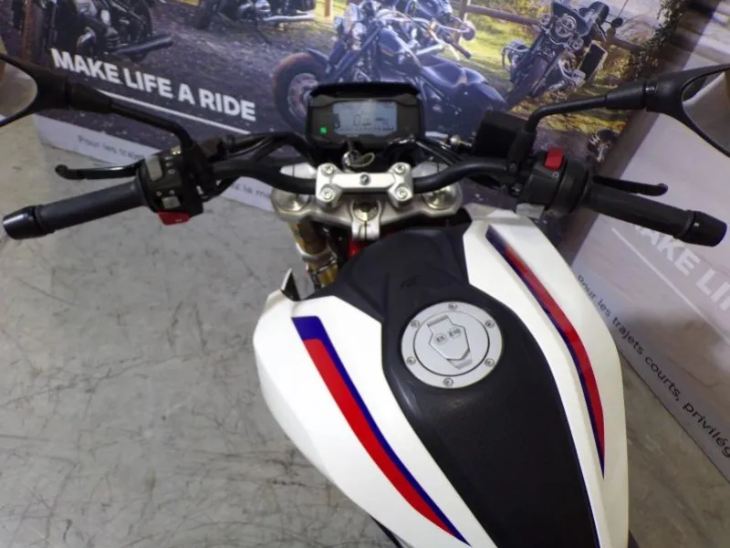 BMW G 310 R