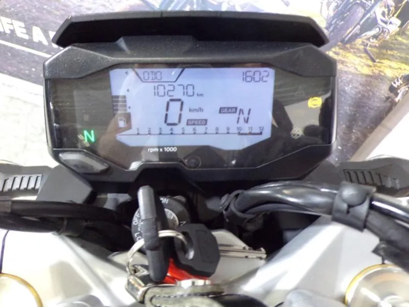 BMW G 310 R