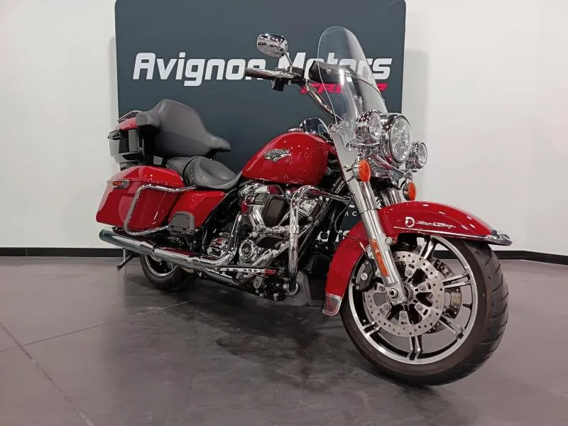 HARLEY-DAVIDSON Road King 1745 Couleur 2021