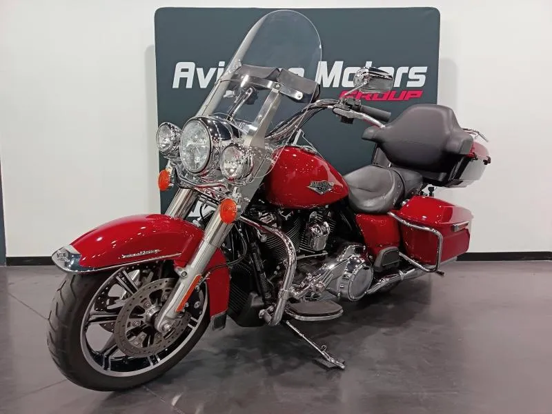 HARLEY-DAVIDSON Road King 1745 Couleur 2021