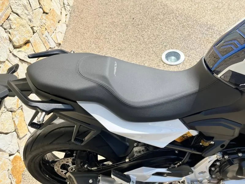 BMW 900 R 105 cv finition pro