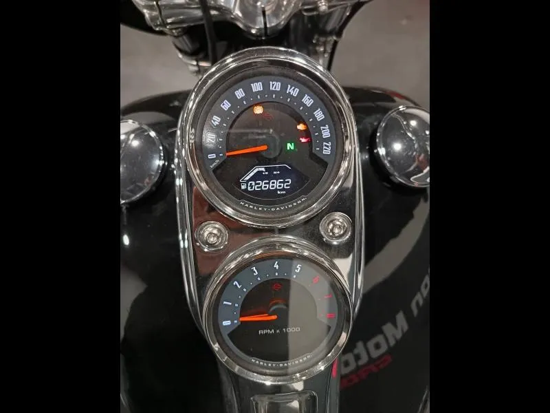 HARLEY-DAVIDSON Softail Low Rider 1745 ABS Noir 2018