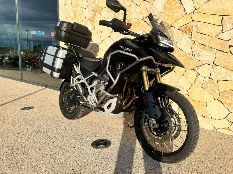 TRIUMPH 1200 Rally Explorateur full options