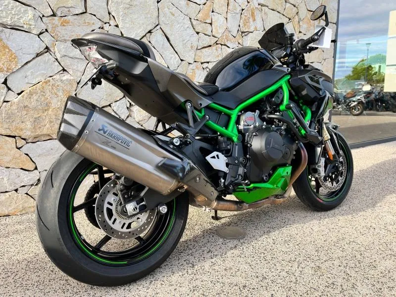 KAWASAKI 1000 H2 SE 2023 VERSION PERFORMANCE
