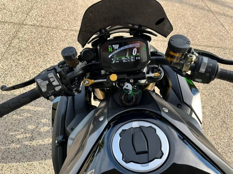 KAWASAKI 1000 H2 SE 2023 VERSION PERFORMANCE