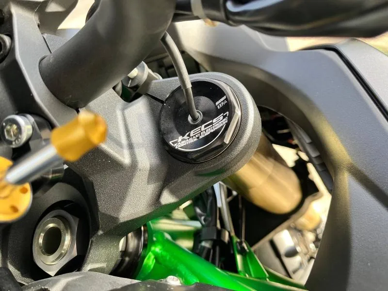 KAWASAKI 1000 H2 SE 2023 VERSION PERFORMANCE