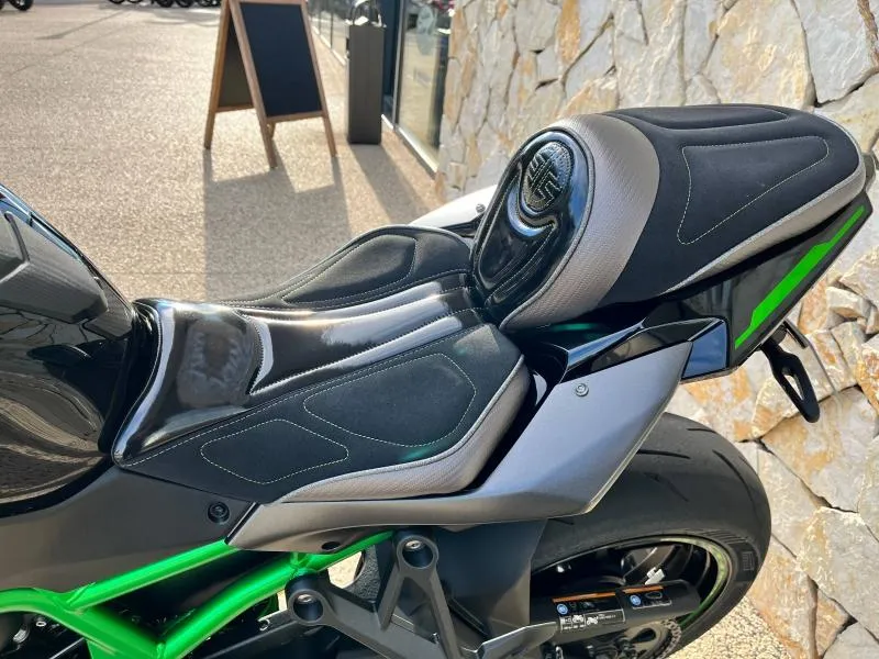 KAWASAKI 1000 H2 SE 2023 VERSION PERFORMANCE