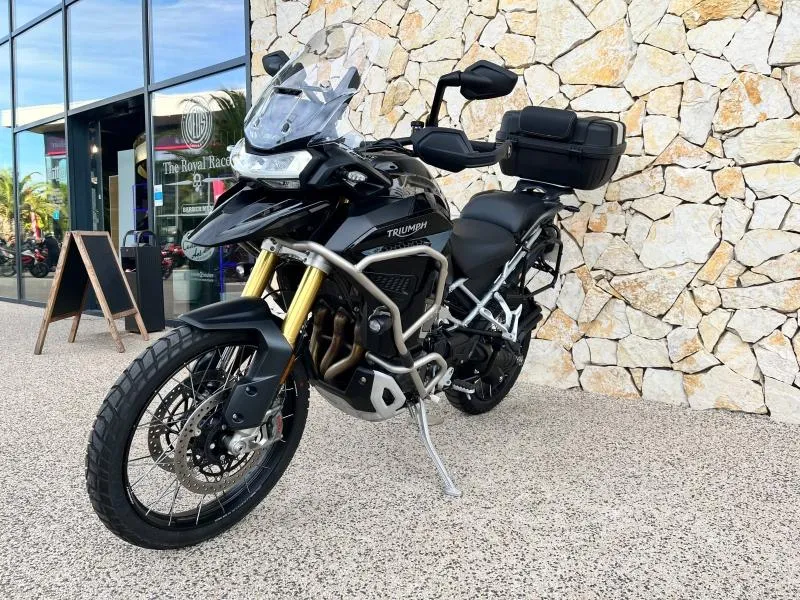 TRIUMPH 1200 Rally Explorateur