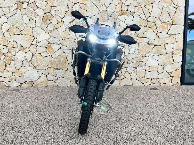TRIUMPH 1200 Rally Explorateur