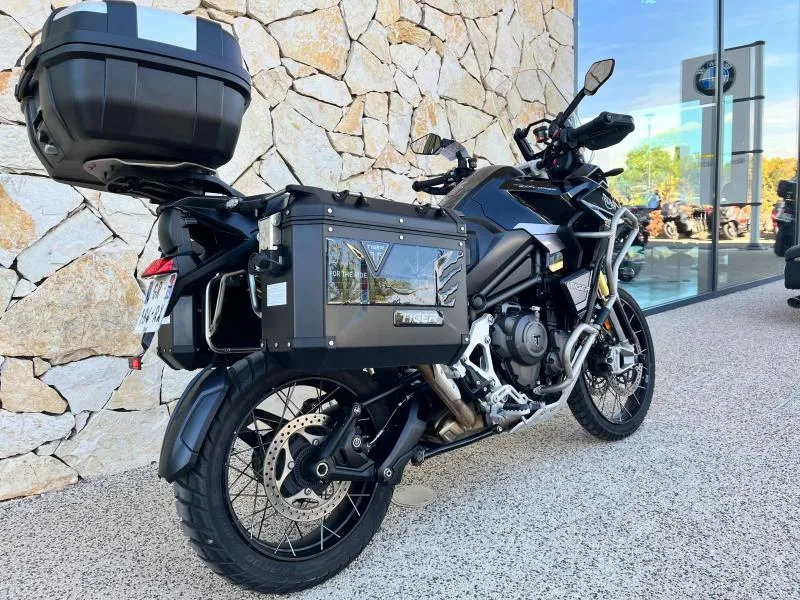 TRIUMPH 1200 Rally Explorateur FULL OPTIONS